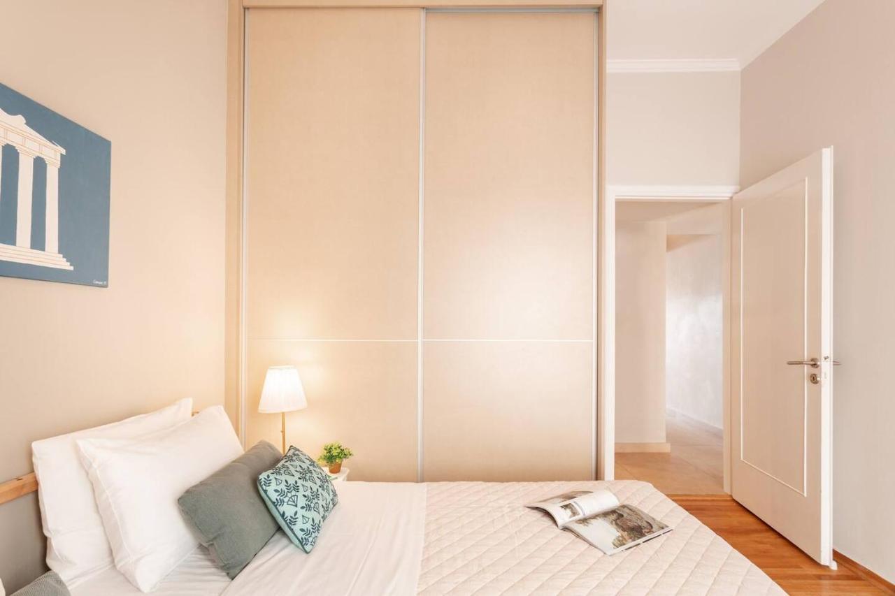Stylish King Size Bed Apt Steps From Acropolis By Ghh Athens Luaran gambar