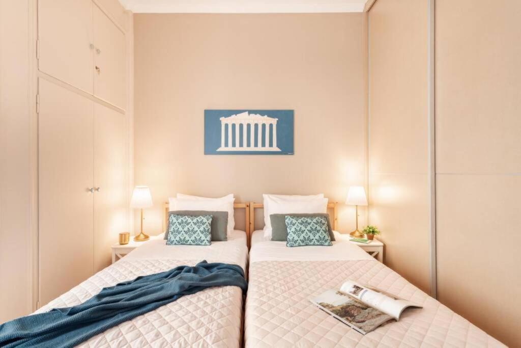 Stylish King Size Bed Apt Steps From Acropolis By Ghh Athens Luaran gambar